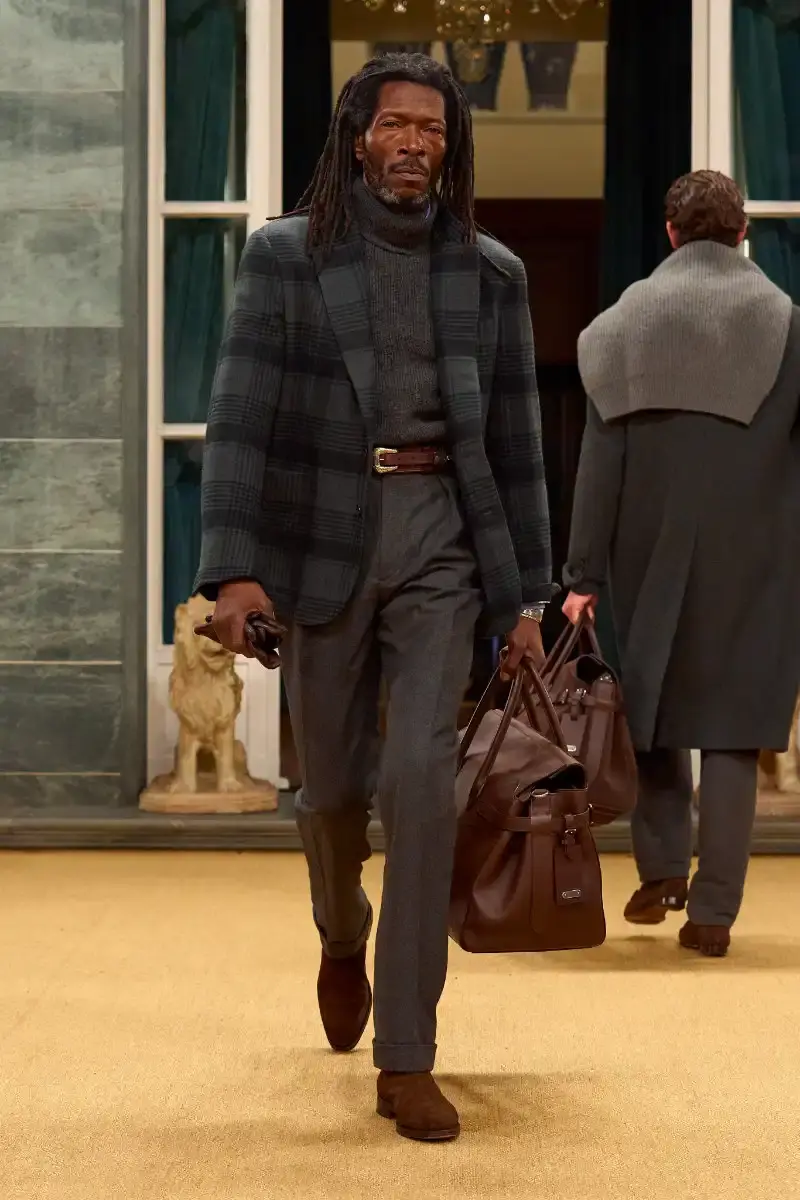 RALPH LAUREN FALL 2026 MENSWEAR IN MILAN Ralph Lauren Fall 2026 menswear collection presentation at Milan's Palazzo Ralph Lauren, featuring Purple Label and Polo lines with traditional craftsmanship. (image 24 of 73)