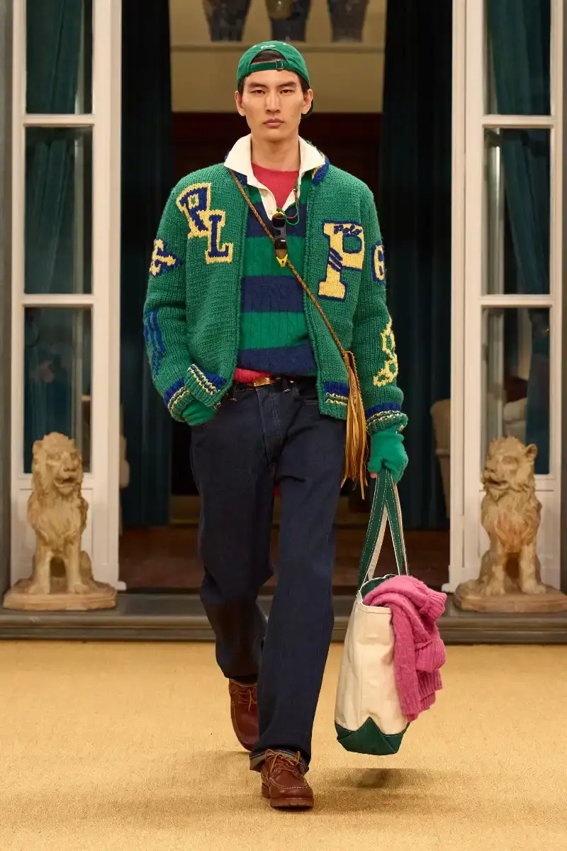 RALPH LAUREN FALL 2026 MENSWEAR IN MILAN Ralph Lauren Fall 2026 menswear collection presentation at Milan's Palazzo Ralph Lauren, featuring Purple Label and Polo lines with traditional craftsmanship. (image 59 of 73)