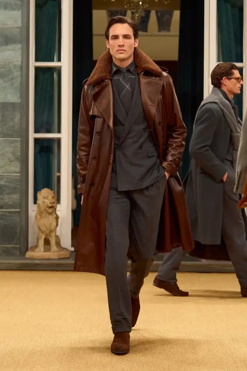 RALPH LAUREN FALL 2026 MENSWEAR IN MILAN Ralph Lauren Fall 2026 menswear collection presentation at Milan's Palazzo Ralph Lauren, featuring Purple Label and Polo lines with traditional craftsmanship. (image 26 of 73)