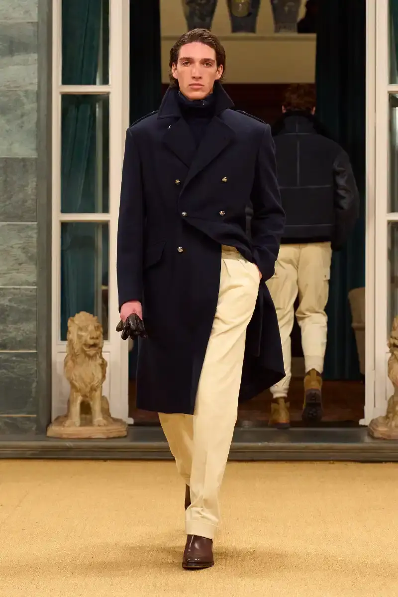 RALPH LAUREN FALL 2026 MENSWEAR IN MILAN Ralph Lauren Fall 2026 menswear collection presentation at Milan's Palazzo Ralph Lauren, featuring Purple Label and Polo lines with traditional craftsmanship. (image 8 of 73)