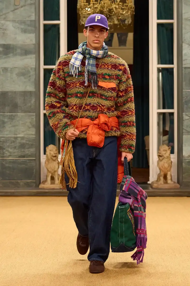 RALPH LAUREN FALL 2026 MENSWEAR IN MILAN Ralph Lauren Fall 2026 menswear collection presentation at Milan's Palazzo Ralph Lauren, featuring Purple Label and Polo lines with traditional craftsmanship. (image 72 of 73)