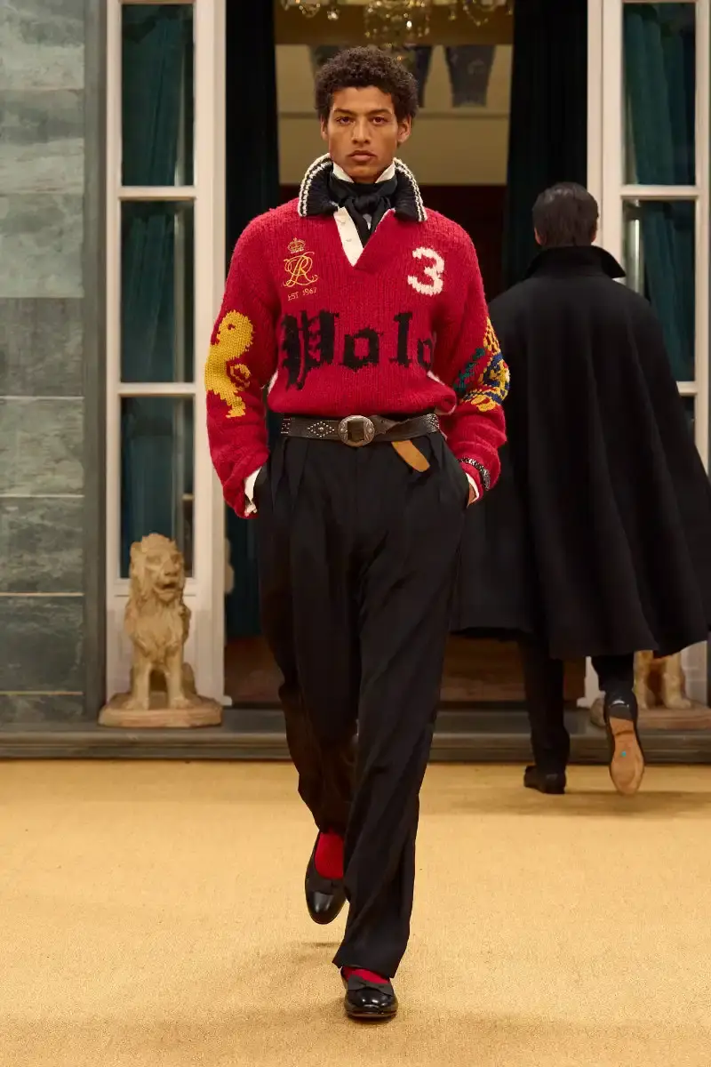 RALPH LAUREN FALL 2026 MENSWEAR IN MILAN Ralph Lauren Fall 2026 menswear collection presentation at Milan's Palazzo Ralph Lauren, featuring Purple Label and Polo lines with traditional craftsmanship. (image 47 of 73)