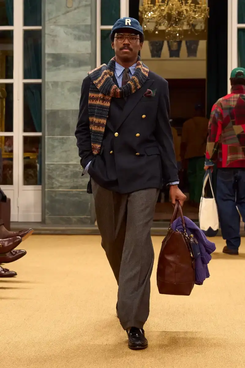 RALPH LAUREN FALL 2026 MENSWEAR IN MILAN Ralph Lauren Fall 2026 menswear collection presentation at Milan's Palazzo Ralph Lauren, featuring Purple Label and Polo lines with traditional craftsmanship. (image 57 of 73)