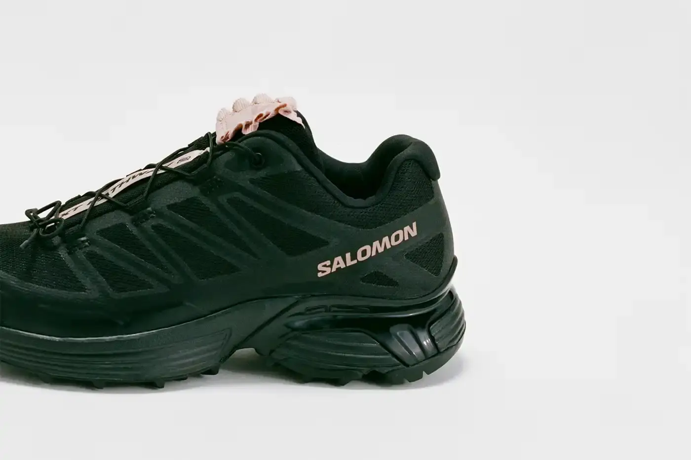 SALOMON LAUNCHES SATIN CAPSULE COLLECTION Salomon releases ballet-inspired shoe collection featuring satin materials and decorative elements on three classic models. (image 7 of 7)