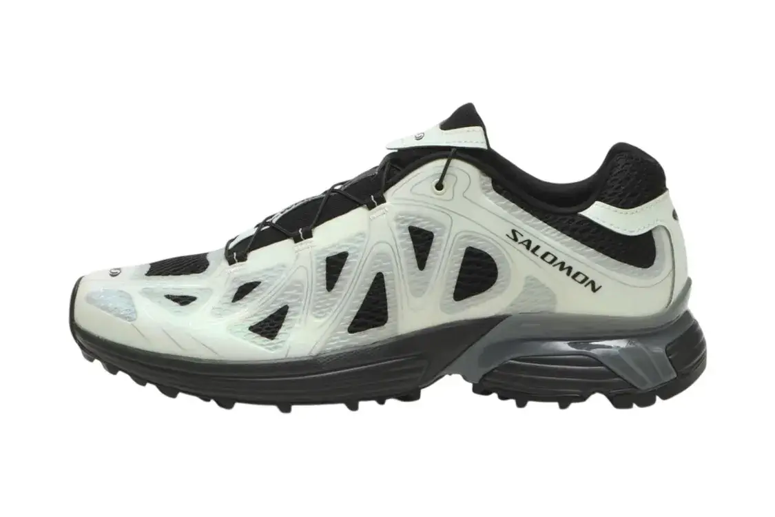 SALOMON XT-WHISPER VOID BLACK CLEARLY AQUA SNEAKERS image describing the technical specifications and release details of the Salomon XT-WHISPER VOID sneaker in a black and aqua colorway.