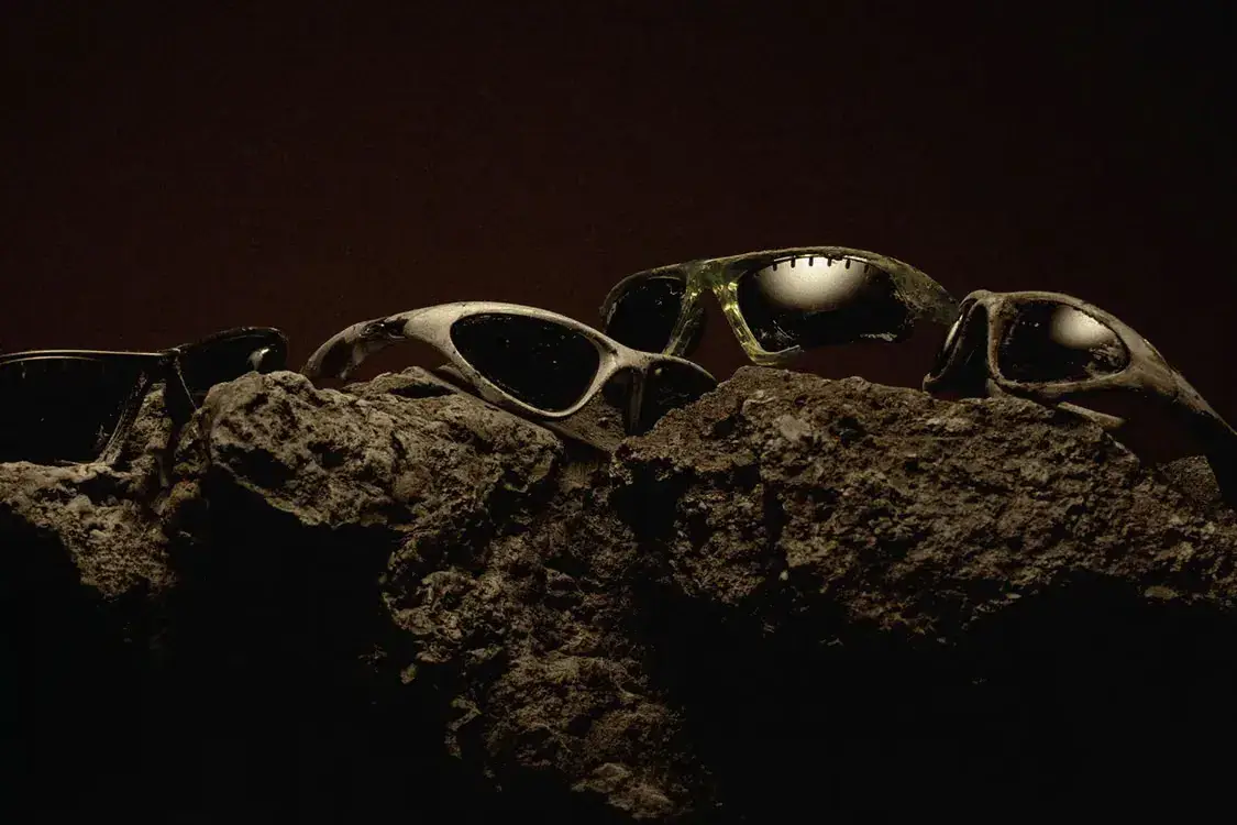 SATISFY AND OAKLEY RELEASE CHAPTER VIII image detailing the release dates, products, and technical specifications of the SATISFY and Oakley Chapter VIII collection.