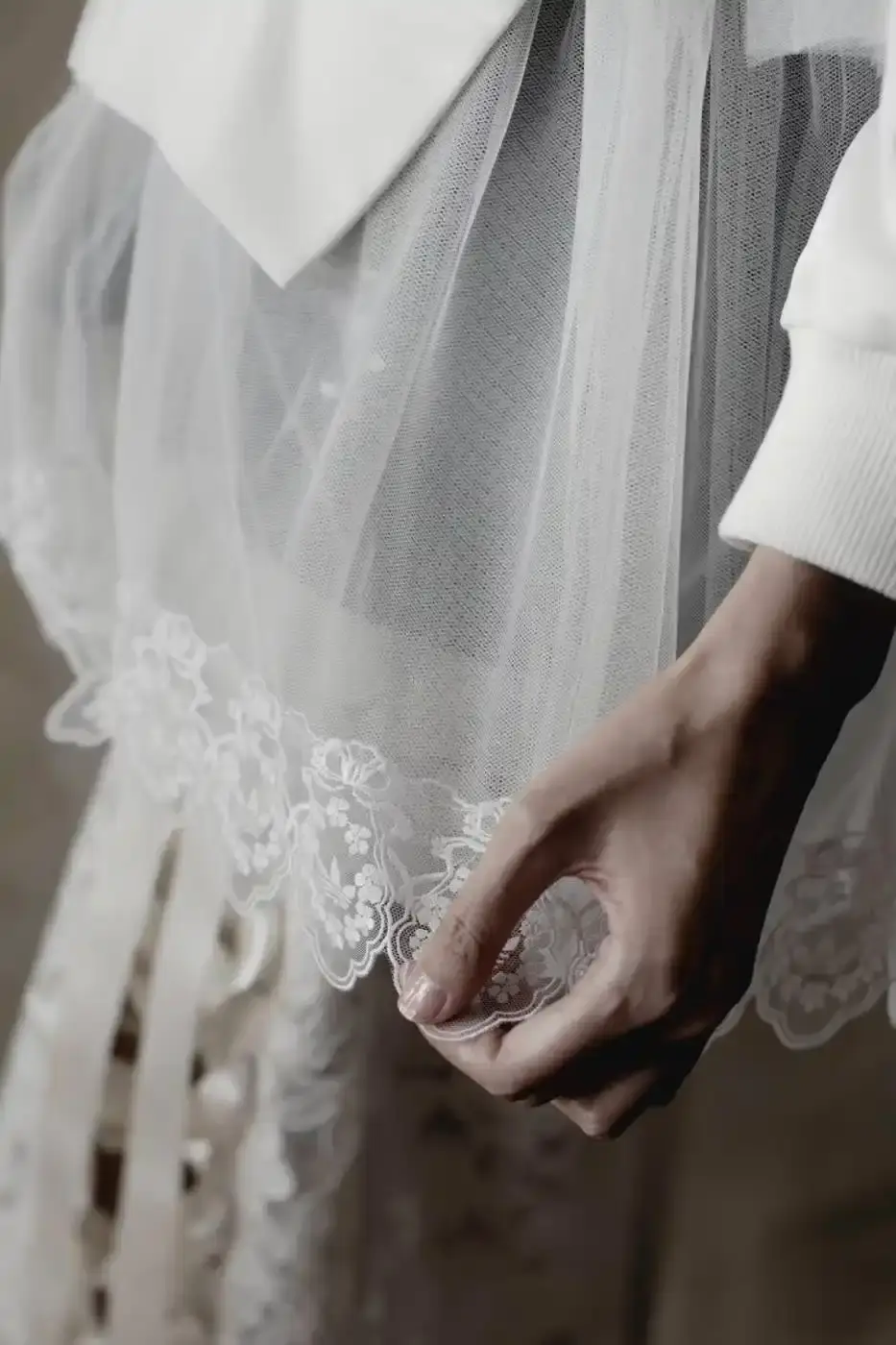 SIMONE ROCHA AND ADIDAS FW26 COLLECTION DETAILS A descriptive report on the design elements and product types included in the Simone Rocha and adidas Fall/Winter 2026 fashion collaboration. (image 8 of 11)