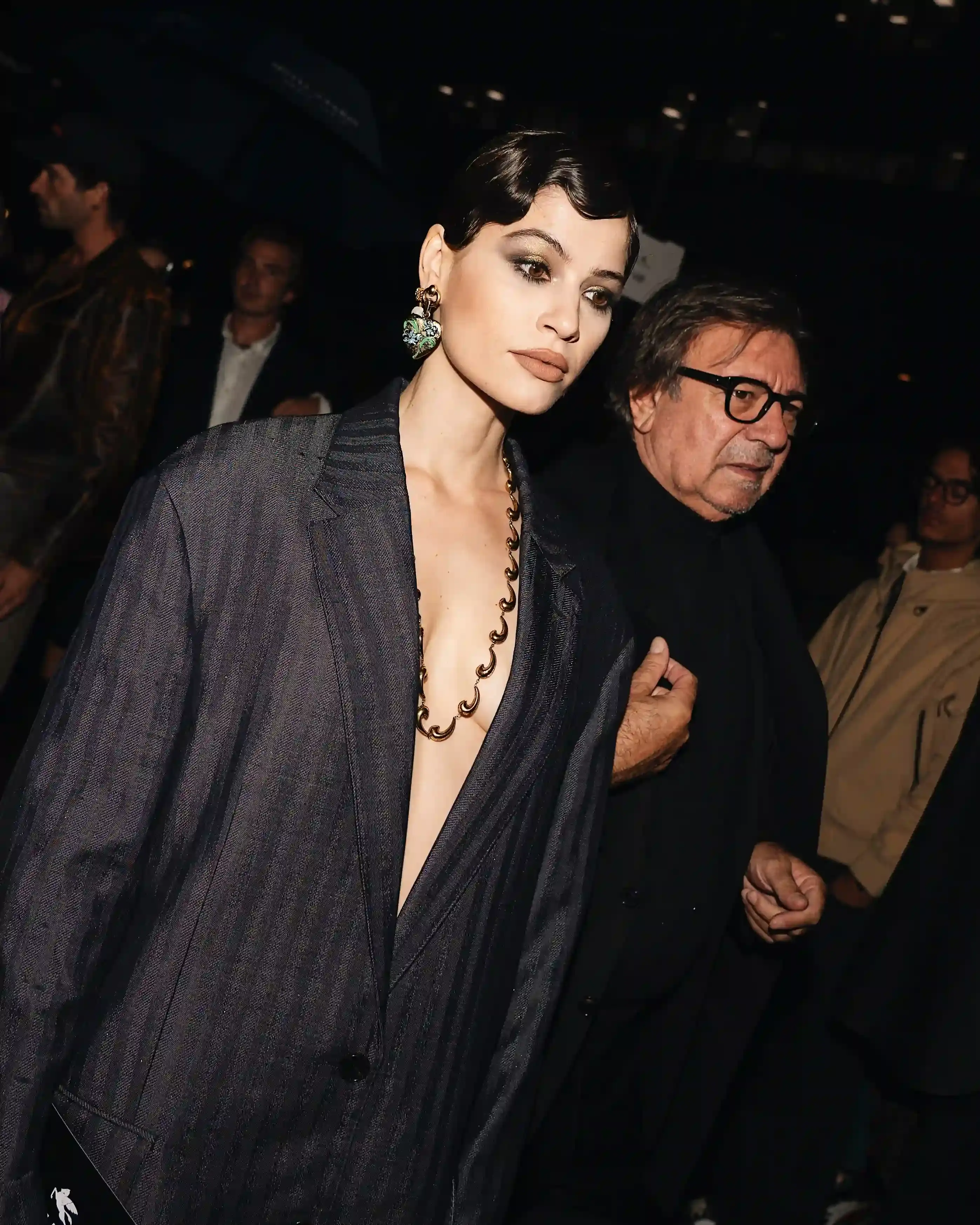 Guest vip attending at Etro Fashion Show In Milan (image 5 of 15)