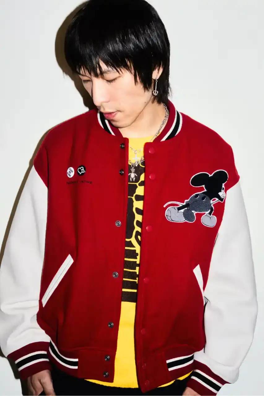 SUPREME FW25 COLLECTION DROPS AUGUST 28 Supreme's new seasonal collection features streetwear pieces celebrating hip-hop culture and music history. (image 40 of 45)