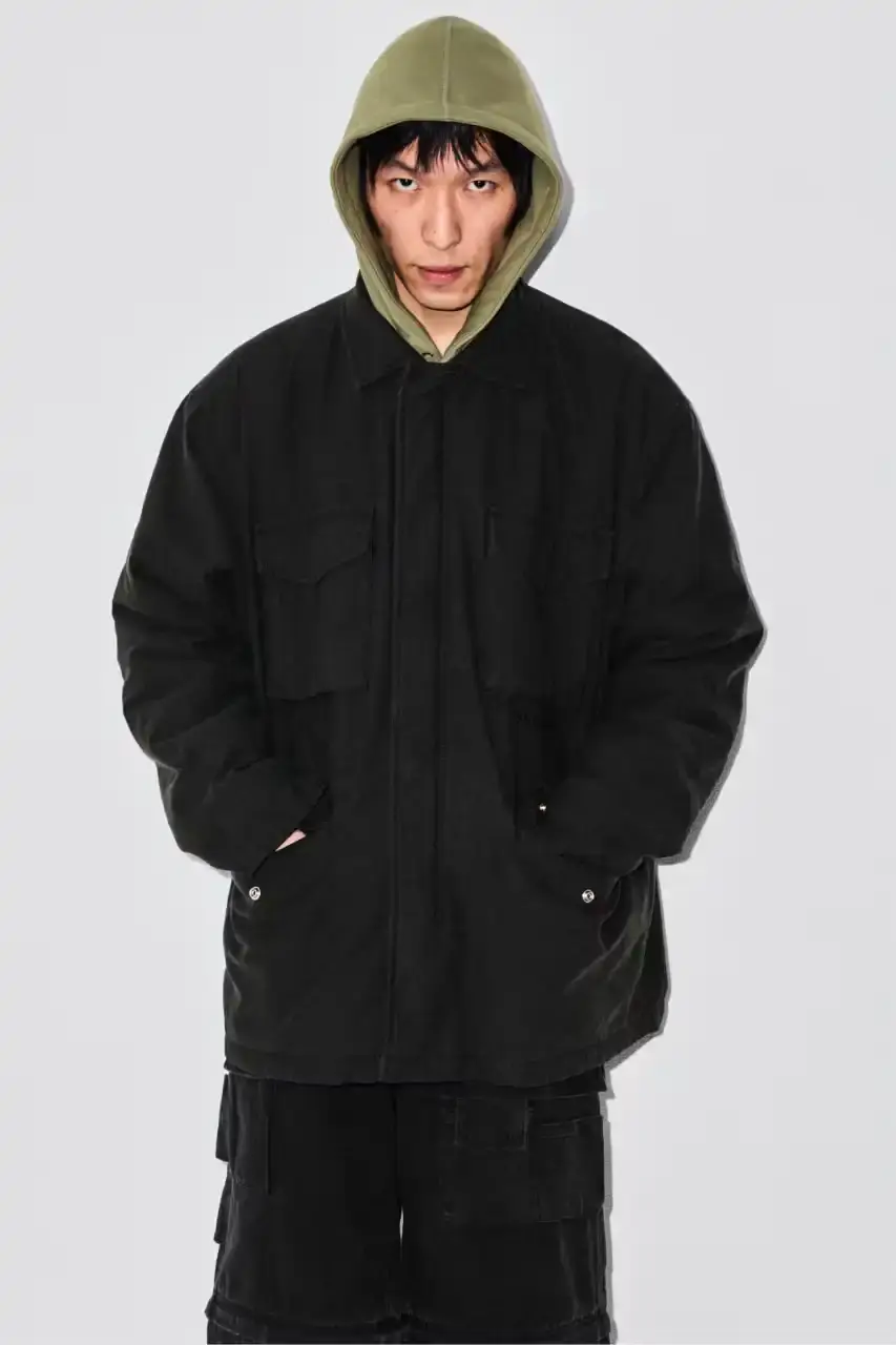 SUPREME FW25 COLLECTION DROPS AUGUST 28 Supreme's new seasonal collection features streetwear pieces celebrating hip-hop culture and music history. (image 25 of 45)
