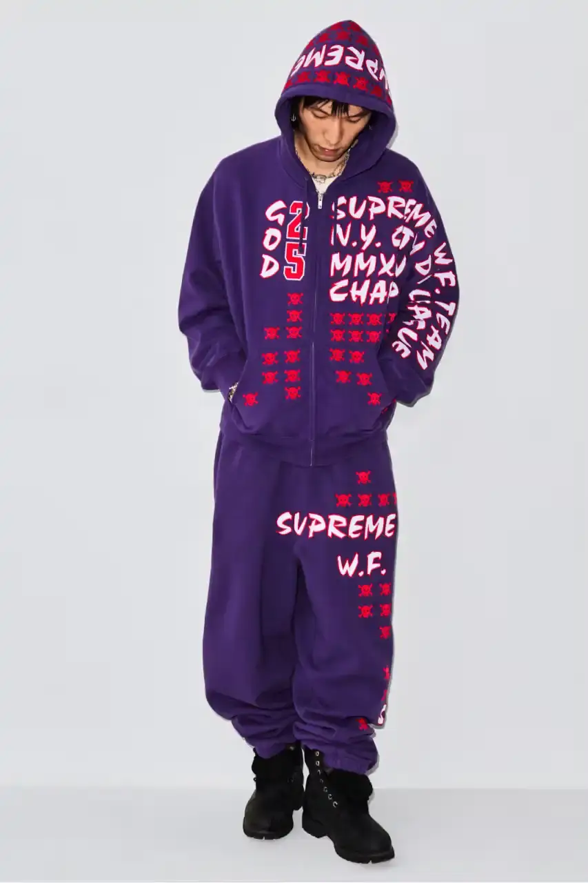 SUPREME FW25 COLLECTION DROPS AUGUST 28 Supreme's new seasonal collection features streetwear pieces celebrating hip-hop culture and music history. (image 22 of 45)