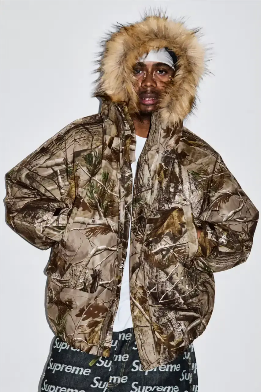 SUPREME FW25 COLLECTION DROPS AUGUST 28 Supreme's new seasonal collection features streetwear pieces celebrating hip-hop culture and music history. (image 36 of 45)