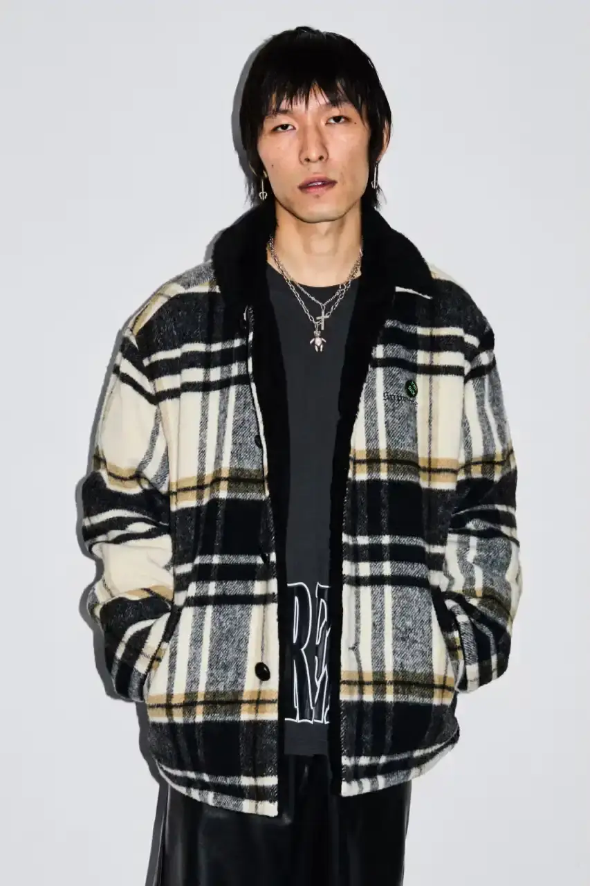 SUPREME FW25 COLLECTION DROPS AUGUST 28 Supreme's new seasonal collection features streetwear pieces celebrating hip-hop culture and music history. (image 16 of 45)