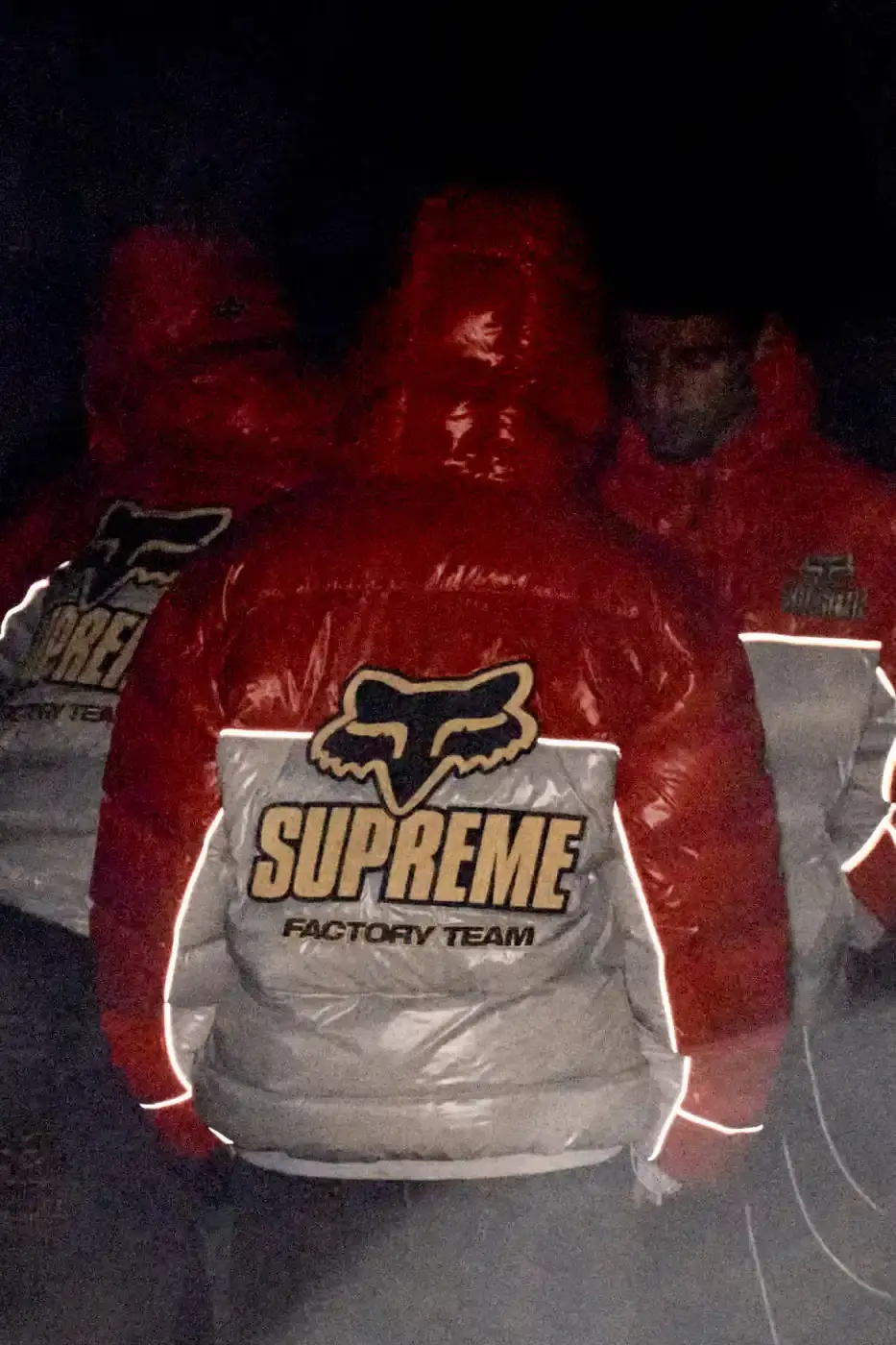 SUPREME X FOX RACING FALL 2025 DROP Supreme collaborates with Fox Racing on a Fall 2025 collection that includes motorsport gear and apparel, featuring tribute pieces to DMX with racing jerseys, helmets, and protective gear in gray camo print with red accents. (image 3 of 26)