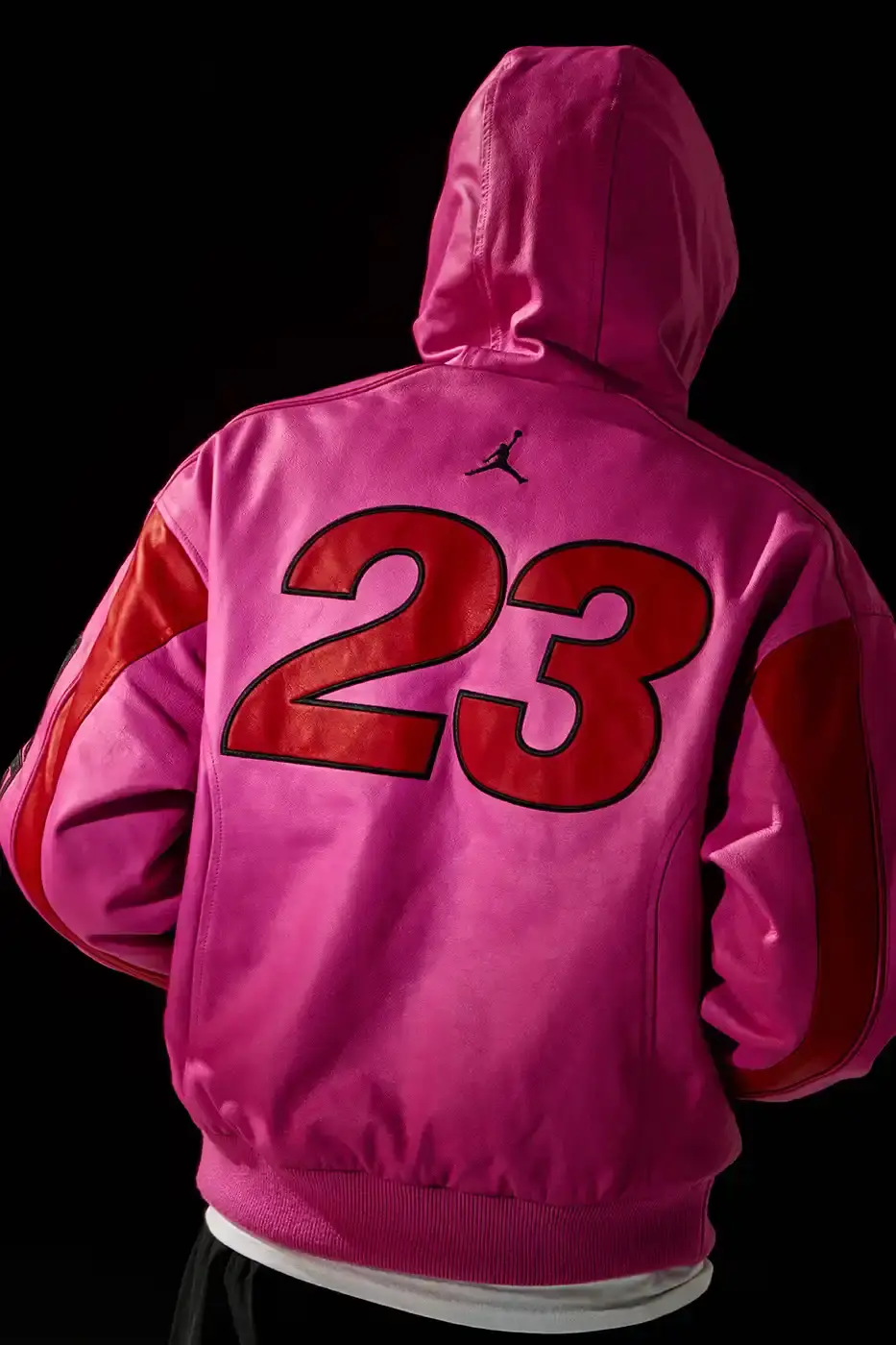 SUPREME JORDAN SPRING 2026 APPAREL COLLECTION image detailing the Supreme and Jordan Brand apparel collaboration for Spring 2026, including items, prices in Euros, and launch dates. (image 20 of 20)