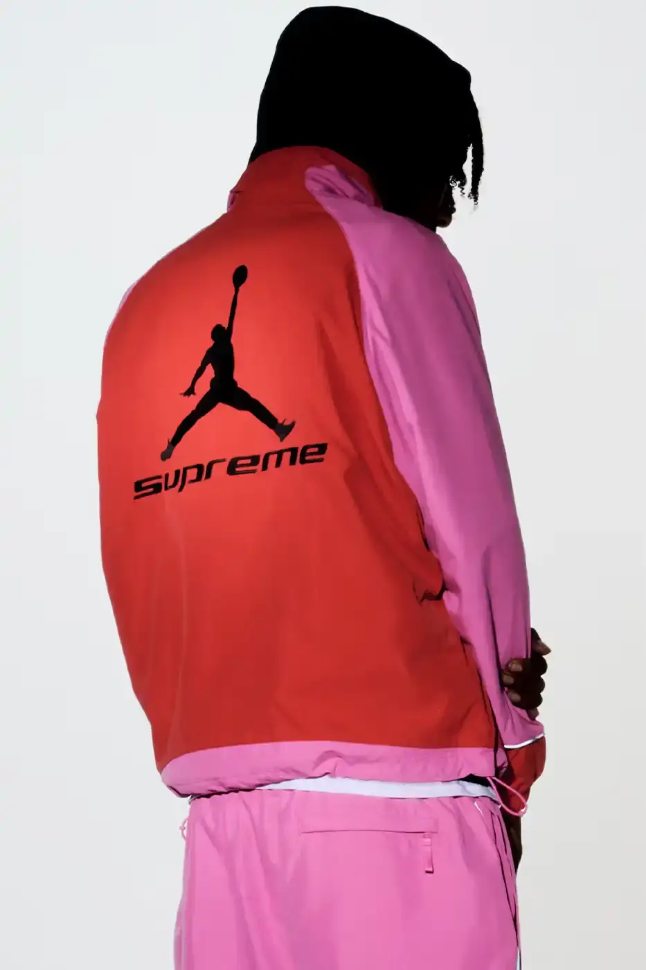 SUPREME JORDAN SPRING 2026 APPAREL COLLECTION image detailing the Supreme and Jordan Brand apparel collaboration for Spring 2026, including items, prices in Euros, and launch dates. (image 12 of 20)
