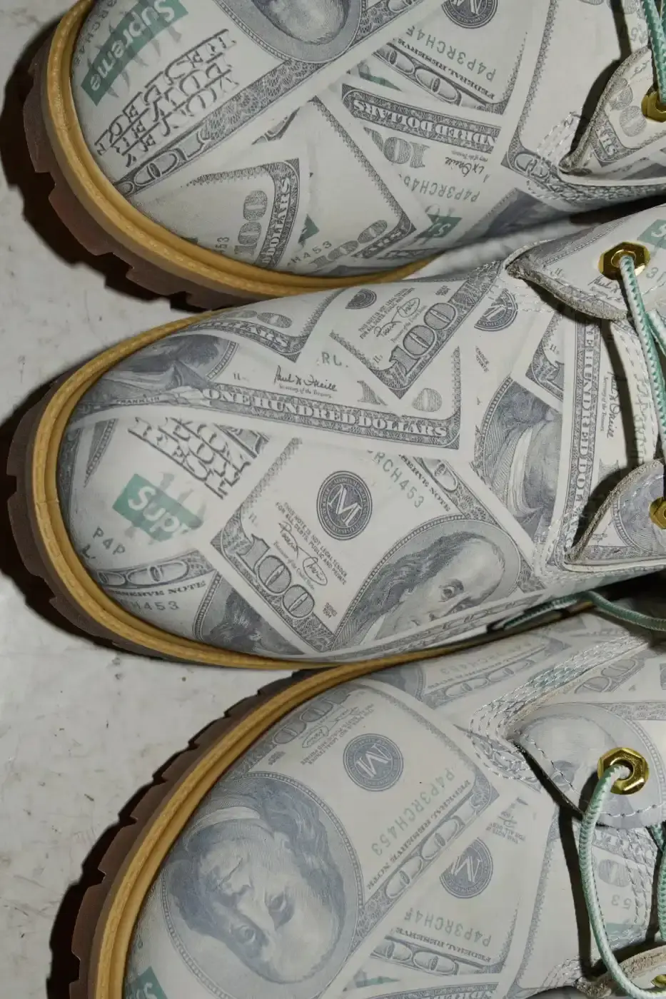 SUPREME AND MM6 MAISON MARGIELA SPRING 2026 image of the Spring 2026 clothing collection released by Supreme and MM6 Maison Margiela detailing specific garments and accessories. (image 2 of 39)