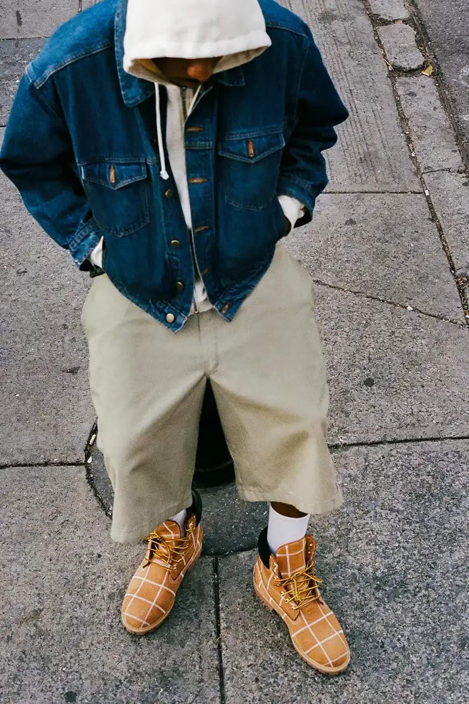 SUPREME X TIMBERLAND BOOT DROPS NOVEMBER 2025 Supreme partners with Timberland to release a redesigned 6-Inch Premium Waterproof Boot featuring debossed logo patchwork across waterproof nubuck. Available in black, tan, and multi-color starting November 6.