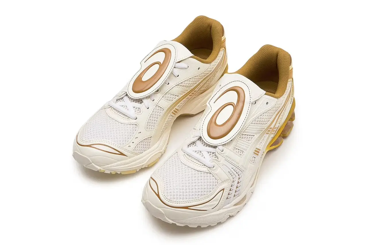THE MUSEUM VISITOR x ASICS GEL-KAYANO 14 collaboration