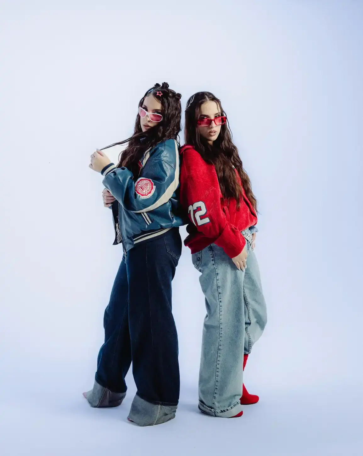 image of Vicky & Soy Casawi Magazine Close Friends Interview Milano Photographer @arianna_angelini Stylist @nicole_giorgi Hair @daveonhair Mua @rossellapastoremua Talents @vickyesoy, @claudia___vittoria, @aliceardenti (image 5 of 5)