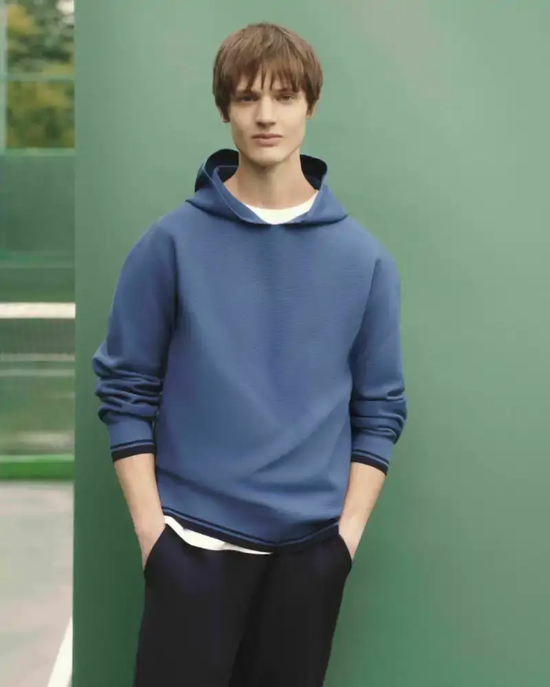UNIQLO AND ROGER FEDERER RELEASE SPRING APPAREL COLLECTION A image document detailing the new Uniqlo and Roger Federer clothing collection releasing on March 27. The document outlines garment features and design details. (image 5 of 8)
