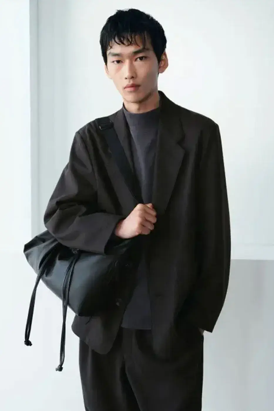 UNIQLO U FW26 MARKS 10 YEARS OF LEMAIRE UNIQLO U FW26 MARKS 10 YEARS OF LEMAIRE (image 7 of 14)