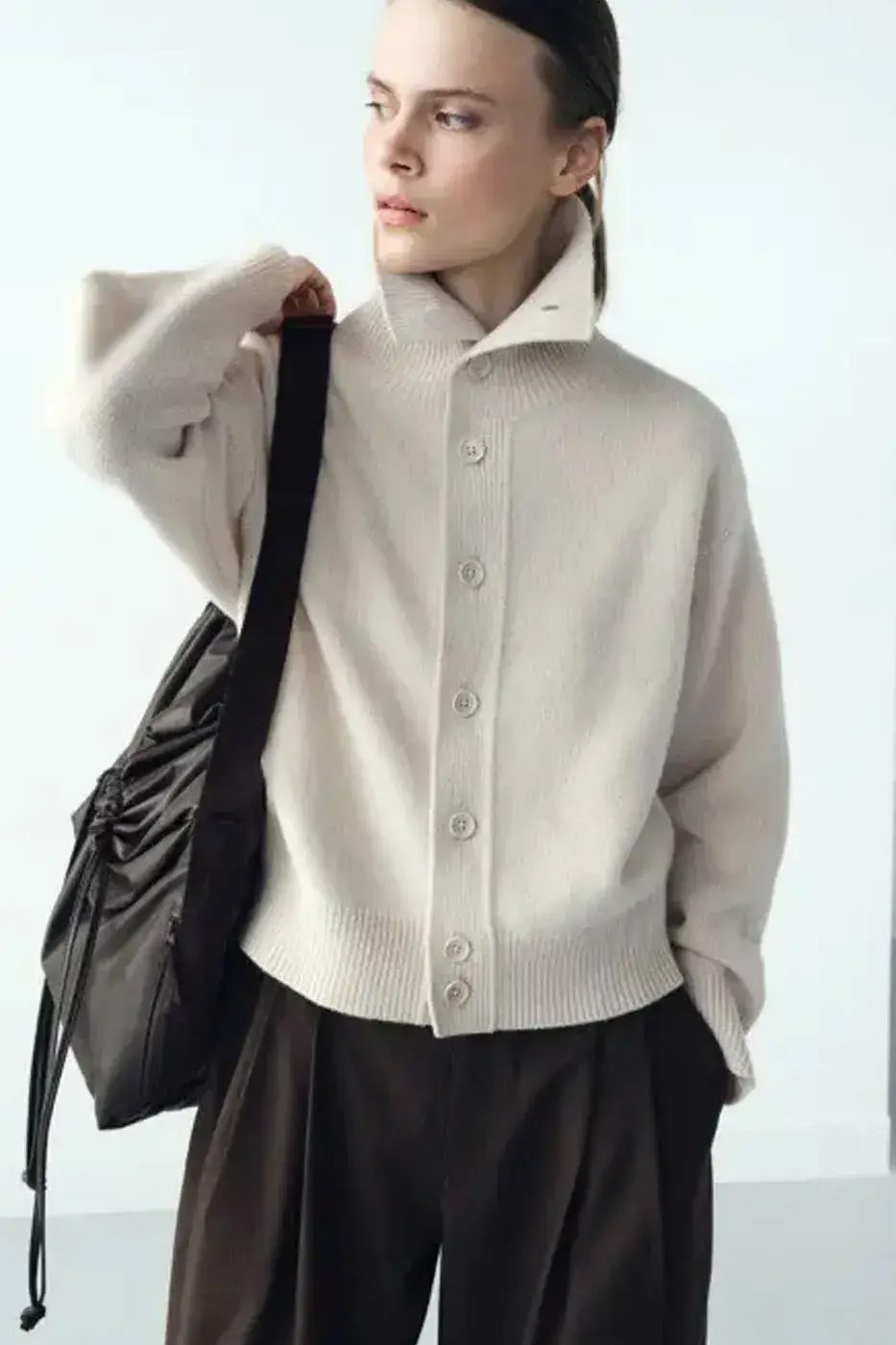 UNIQLO U FW26 MARKS 10 YEARS OF LEMAIRE UNIQLO U FW26 MARKS 10 YEARS OF LEMAIRE (image 8 of 14)