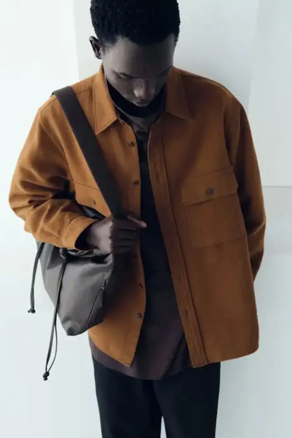 UNIQLO U FW26 MARKS 10 YEARS OF LEMAIRE UNIQLO U FW26 MARKS 10 YEARS OF LEMAIRE (image 9 of 14)