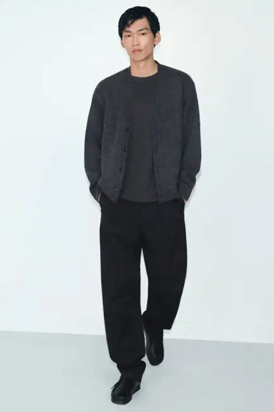 UNIQLO U FW26 MARKS 10 YEARS OF LEMAIRE UNIQLO U FW26 MARKS 10 YEARS OF LEMAIRE (image 6 of 14)