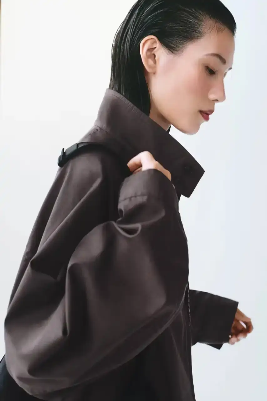 UNIQLO U SPRING 2026 COLLECTION image about the clothing items, styling choices, and release details for the Uniqlo U Spring 2026 collection. (image 21 of 25)