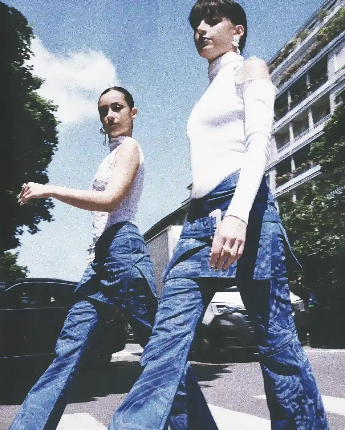 image of Vicky & Soy Casawi Magazine Close Friends Interview Milano Photographer @arianna_angelini Stylist @nicole_giorgi Hair @daveonhair Mua @rossellapastoremua Talents @vickyesoy, @claudia___vittoria, @aliceardenti (image 5 of 6)
