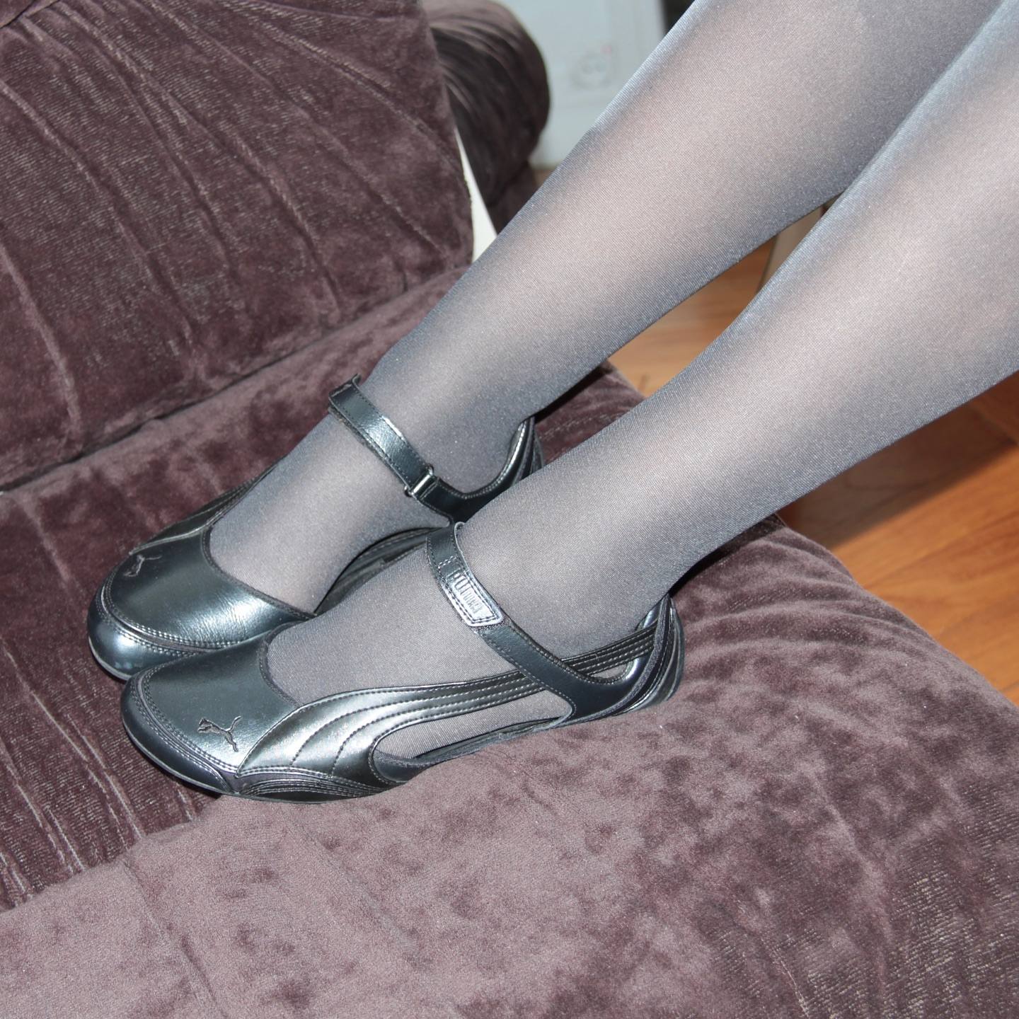 via @____afterglow | Puma ballet flats