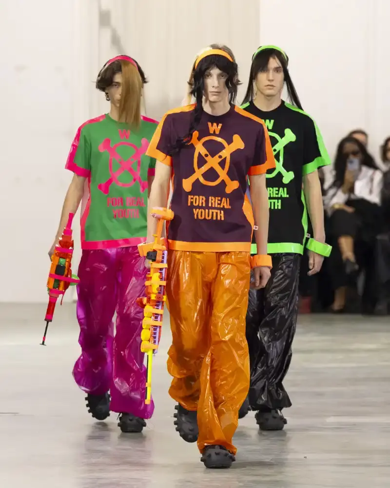 WALTER VAN BEIRENDONCK'S FALL/WINTER 2026 Belgian designer Walter Van Beirendonck presents his Fall/Winter 2026-2027 collection SCARE the CROW / SCARECROW, drawing from Art Brut influences and examining contemporary youth culture through contrasting elements of aggression and tenderness. (image 2 of 51)