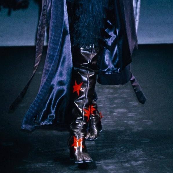 WILD STEPPERS: WHEN FOOTWEAR IS INSPIRED BY THE ANIMAL WORLD (image 12 of 18)