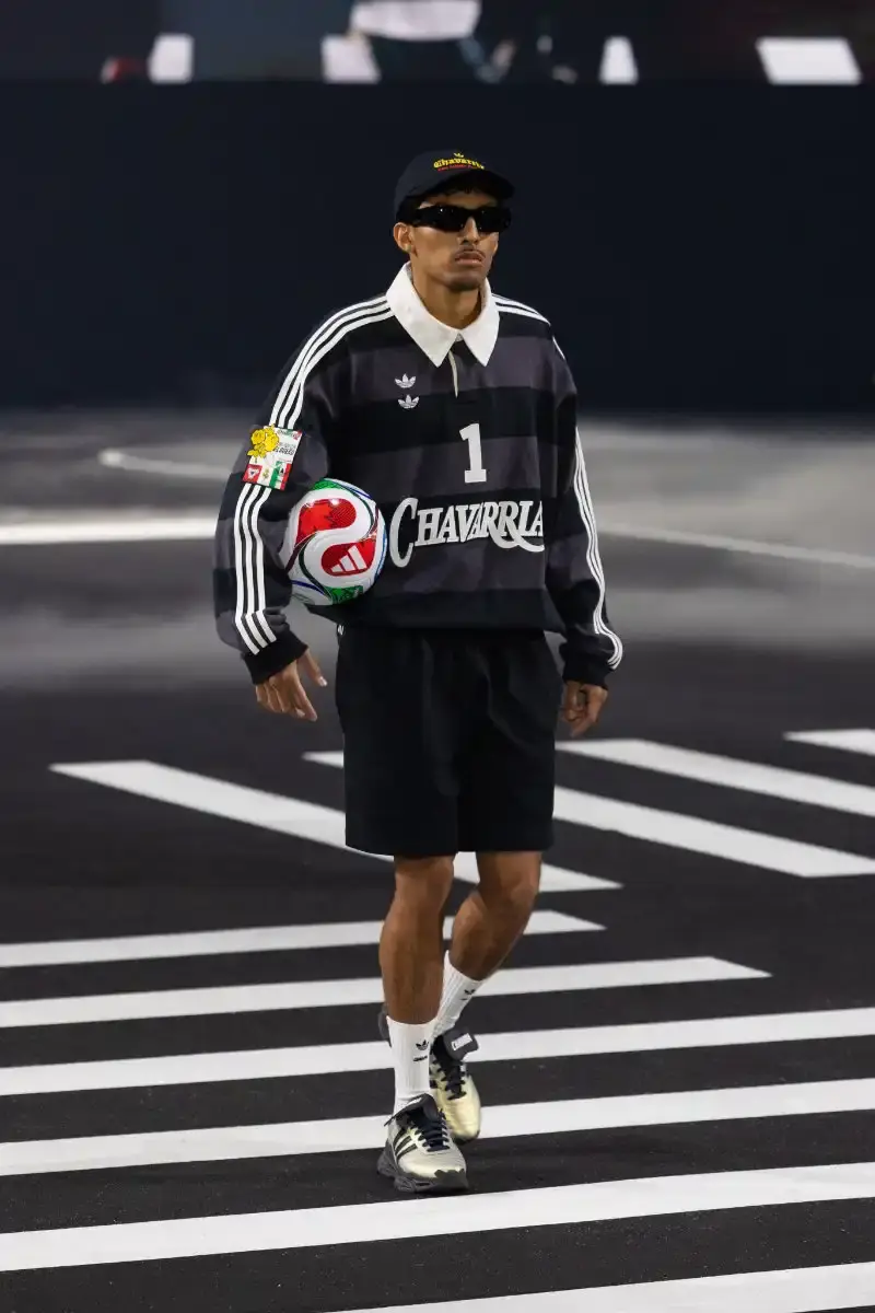 WILLY CHAVARRIA RETURNS TO PARIS FOR FALL/WINTER 2026 Fashion designer Willy Chavarria presented his Fall/Winter 2026 collection at Paris Fashion Week, featuring approximately 100 looks across three acts. The collection moved from everyday workwear through streetwear to fine tailoring, with improved fabrics and continued focus on representing real people. (image 13 of 47)