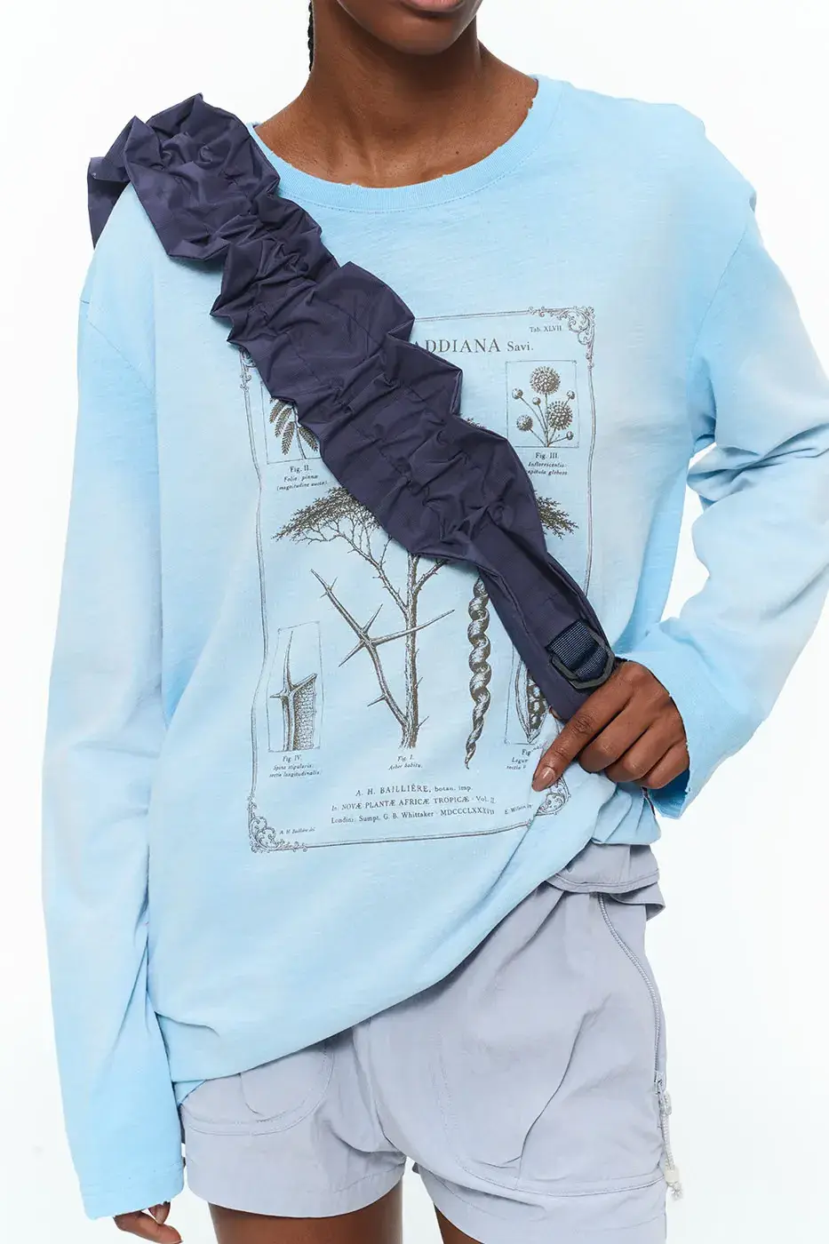 XINADÜ LAUNCHES ECHO OUTDOOR APPAREL COLLECTION image describing XINADÜ ECHO outdoor apparel release date and design specifications. (image 8 of 13)