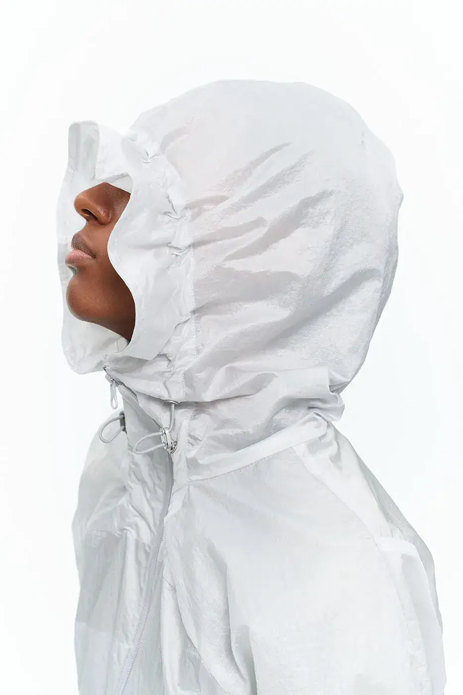 XINADÜ LAUNCHES ECHO OUTDOOR APPAREL COLLECTION image describing XINADÜ ECHO outdoor apparel release date and design specifications. (image 2 of 13)