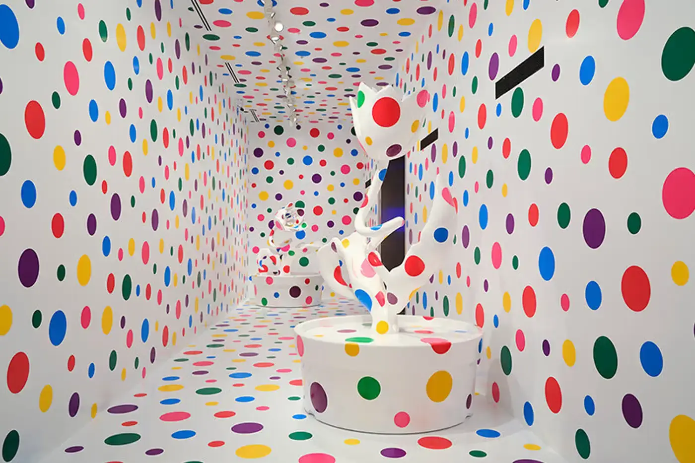 Sean Fennessy/Yayoi Kusama Sean Fennessy/Yayoi Kusama (image 9 of 13)