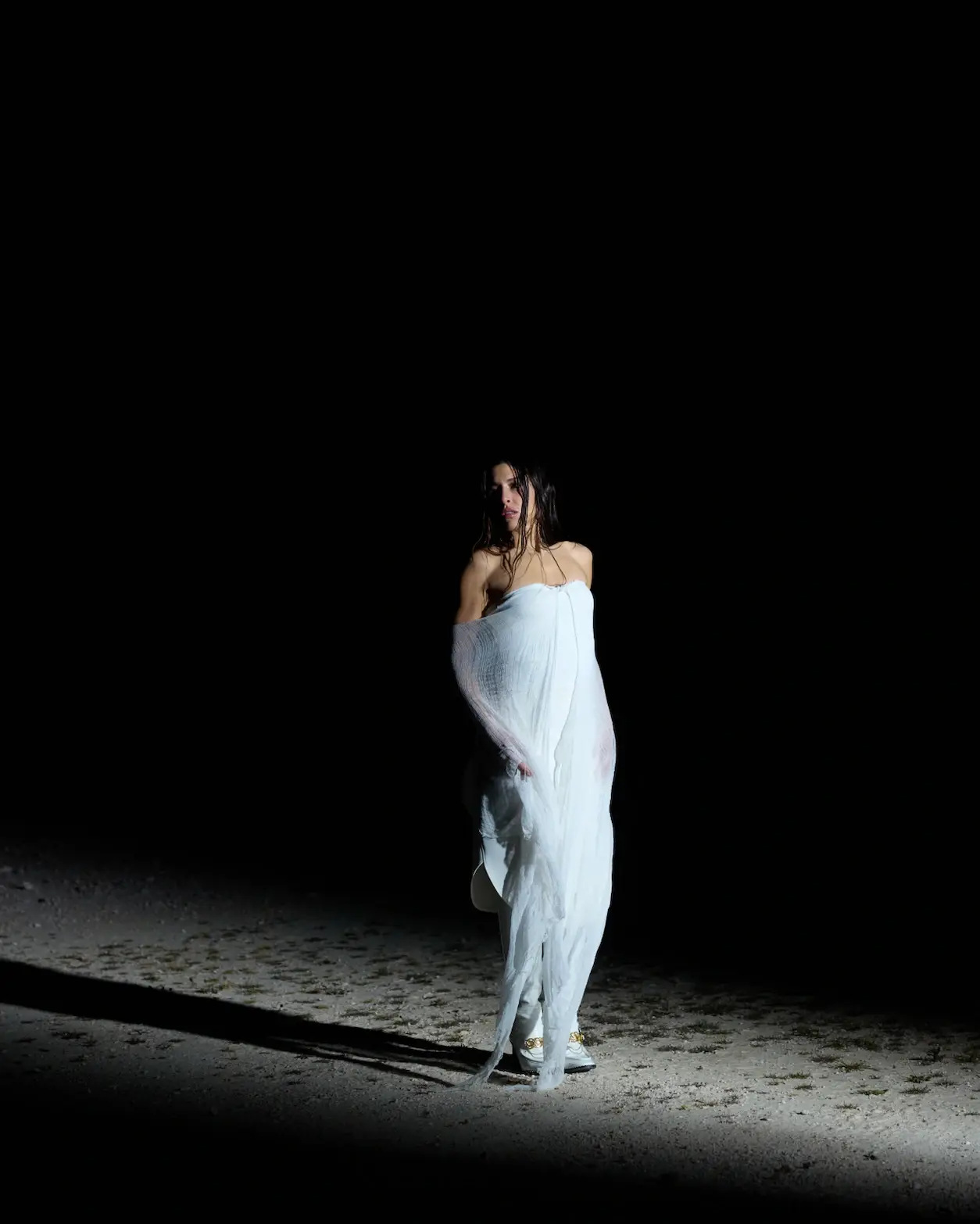 PALESTINIAN-JORDANIAN SINGER ZEYNE BRINGS HER SOUND TO MILAN The interview covers songwriting, visuals, AWDA and A’ti with Marina Satti. (image 3 of 6)